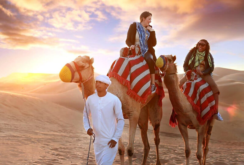 Embark on an Unforgettable Journey: Dubai Desert Safari!